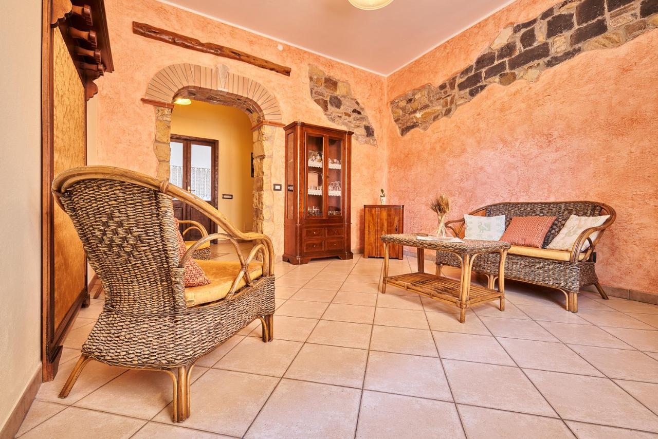 Bed and Breakfast Al Vicolo VI à Sardara Extérieur photo